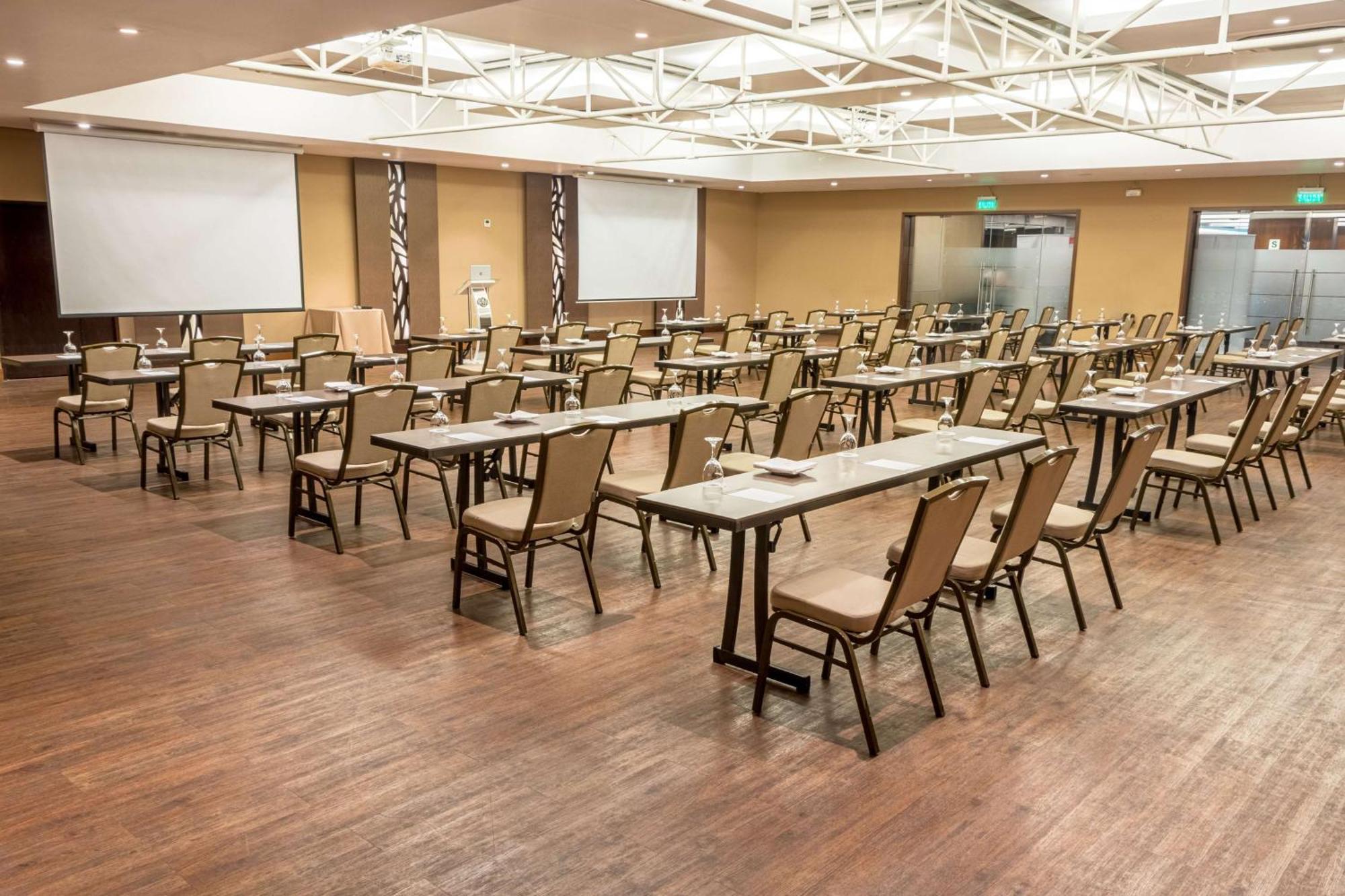 소네스타 호텔 엘 올리바르 리마 외부 사진